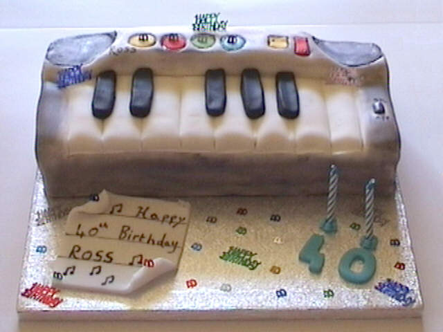  Keyboard Cake 